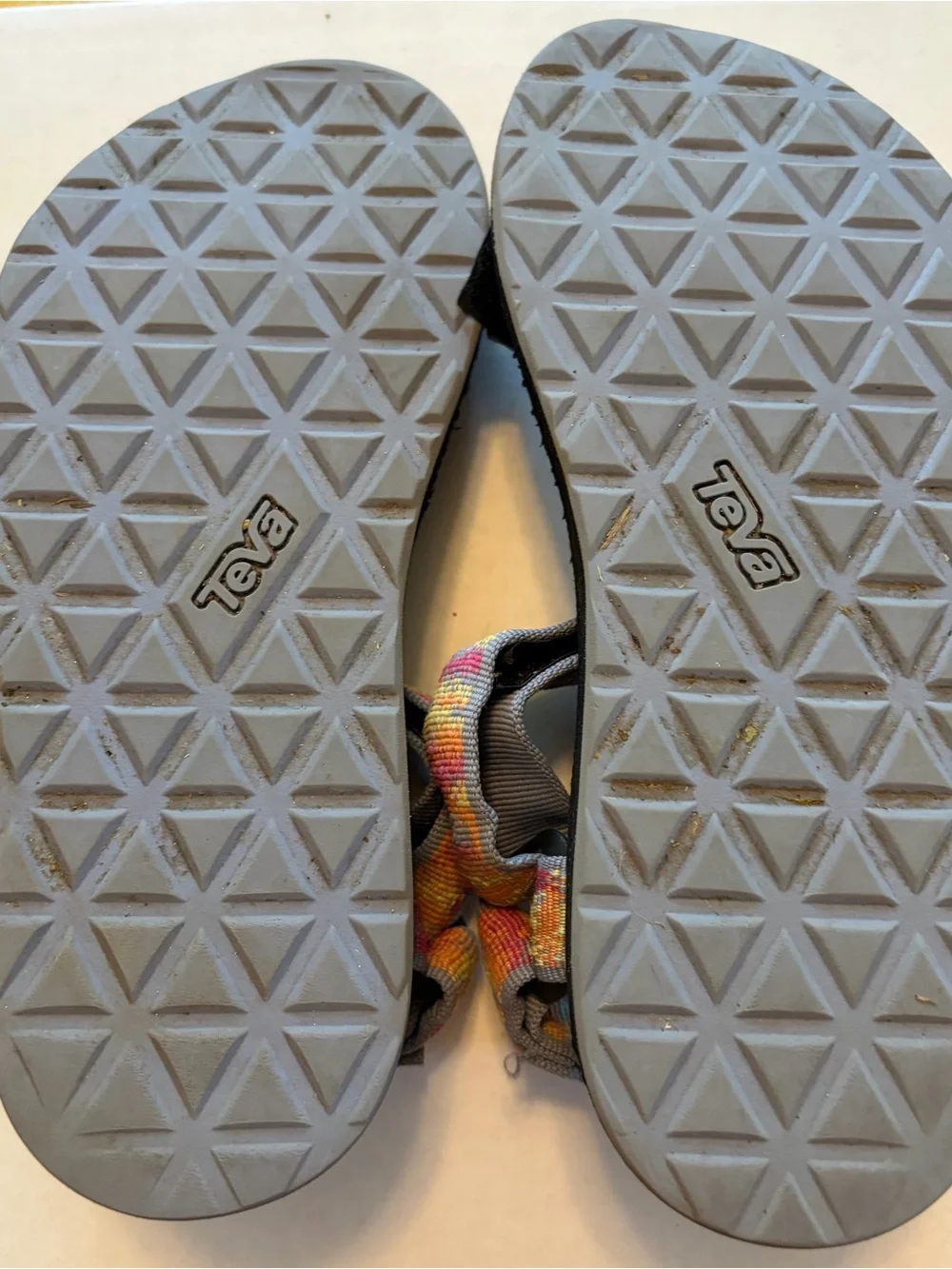 Teva vibrant woven